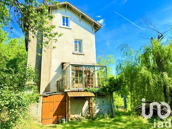 Maison traditionnelle 10 pièces de 207 m² à Tassin-la-Demi-Lune (69160)