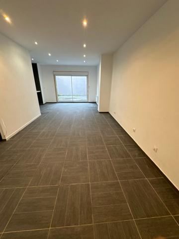 ROUBAIX - Bureau Roubaix 36.6 m2 RDC d'immeuble mixte - A proximité de la gare de Roubaix