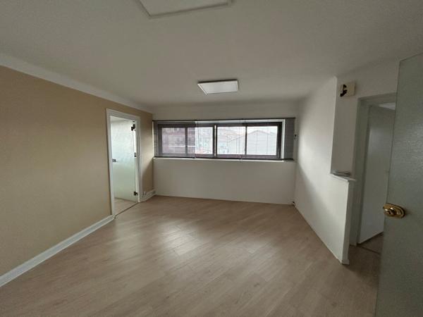 Locaux commercial et bureaux à vendre - 170 m2 - Perpignan