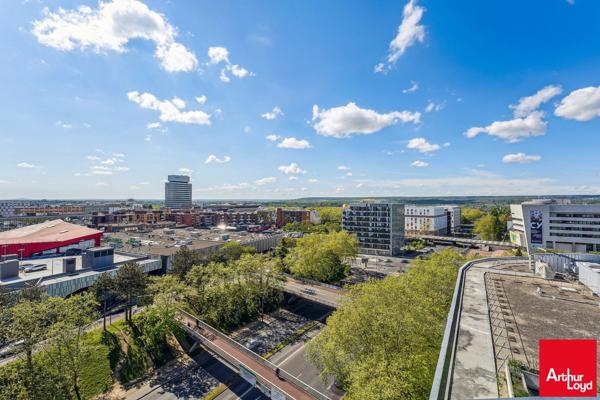 Bureaux à louer rénovés à Cergy proche RER A et centre commercial