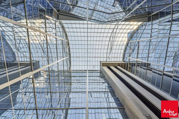Bureaux à louer rénovés à Cergy proche RER A et centre commercial