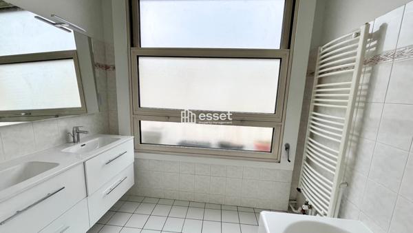 Location Appartement 5 pièces 135.53 m² - Neuilly Sur Seine 92200