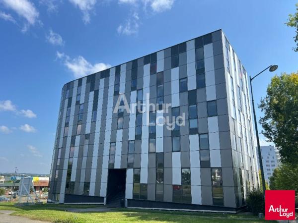 RENNES - PLATEAU DE BUREAUX A LOUER - 305 M²
