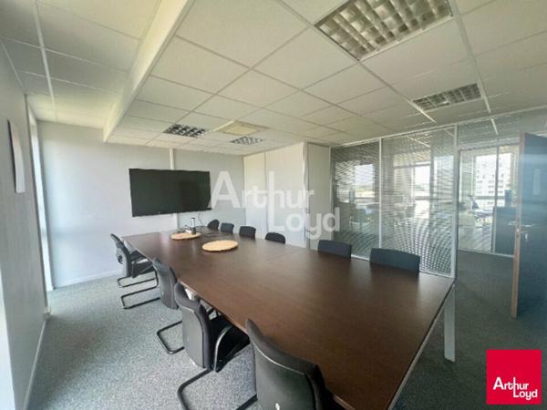 RENNES - PLATEAU DE BUREAUX A LOUER - 305 M²