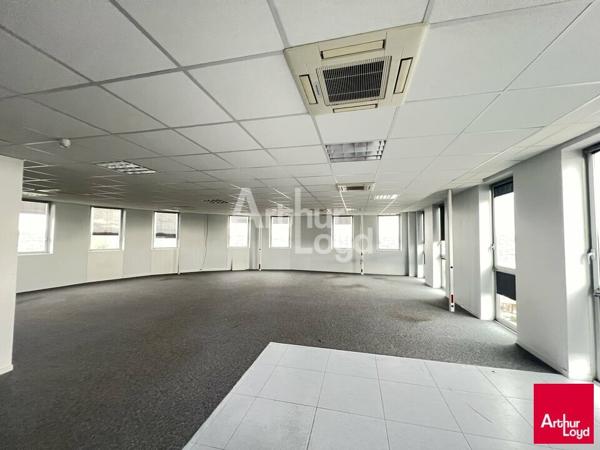 RENNES - PLATEAU DE BUREAUX A LOUER - 305 M²