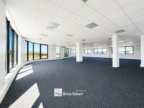 Bureaux neufs à vendre ou à louer à Dardilly avec certification environnementale