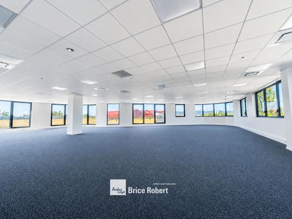 Bureaux neufs à vendre ou à louer à Dardilly avec certification environnementale