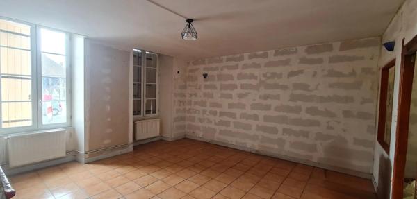 Belle propriété en bordure de rivière