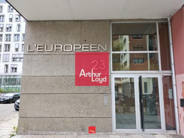 Location bureaux lumineux avec parkings privatifs à Grenoble Europole