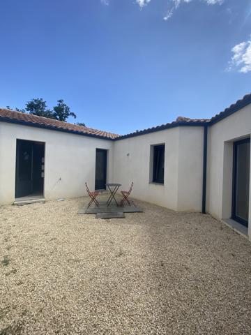 Challans (85300) CHALLANS - MAISON 4 CHAMBRES AVEC GARAGE