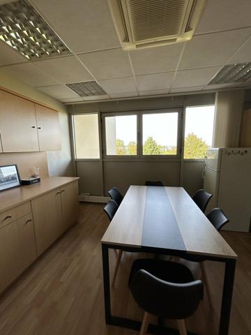 BUREAUX à LOUER de 1249 m²