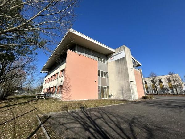 BUREAUX à LOUER de 1249 m²