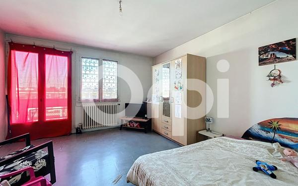 Appartement à vendre    1 pièce •  Brive-la-Gaillarde