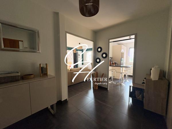 Appartement 3 pièces avec balcon et garage – Voiron centre-ville