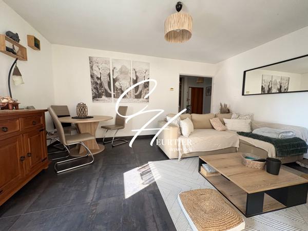 Appartement 3 pièces avec balcon et garage – Voiron centre-ville