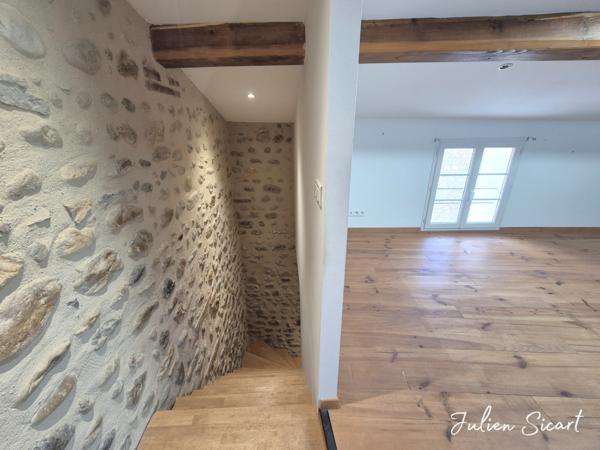 Maison de caractère avec trois chambres et jardin