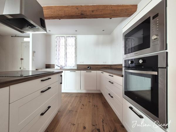 Maison de caractère avec trois chambres et jardin