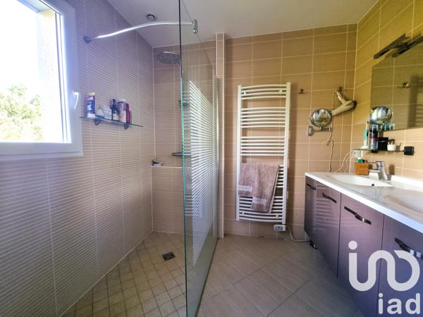 Maison à vendre 9 pièces 202 m² Épernon