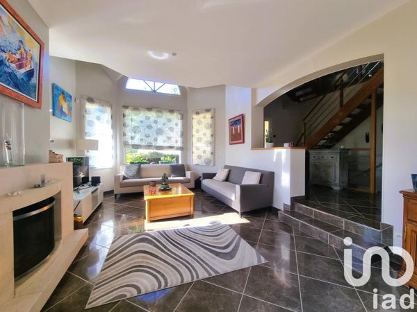 Maison à vendre 9 pièces 202 m² Épernon