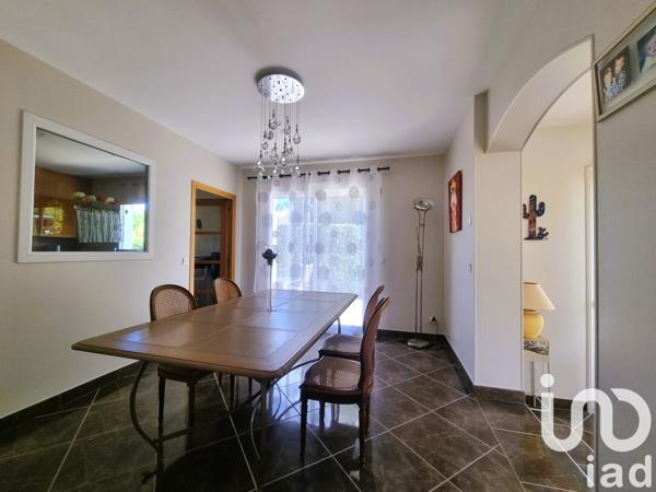Maison à vendre 9 pièces 202 m² Épernon
