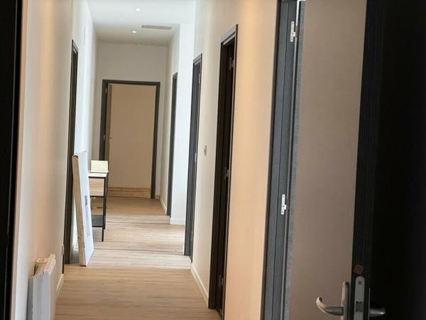 TOURS CENTRE HEURTELOUP - A VENDRE BUREAUX DE 145 M² - POSSIBILITE DE 6 PARKINGS 1 BOX