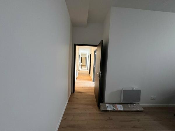 TOURS CENTRE HEURTELOUP - A VENDRE BUREAUX DE 145 M² - POSSIBILITE DE 6 PARKINGS 1 BOX