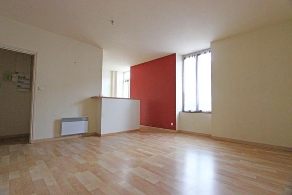 location appartement T2 avec parking proche centre-ville