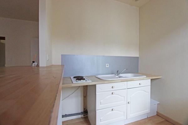 location appartement T2 avec parking proche centre-ville