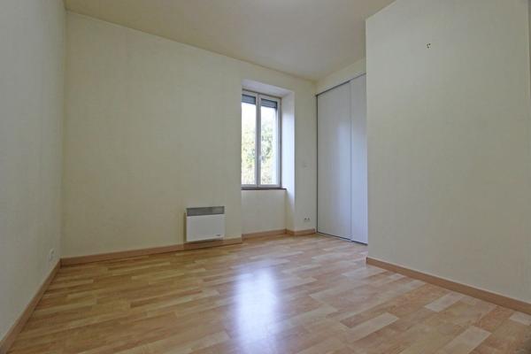location appartement T2 avec parking proche centre-ville