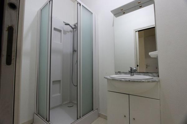 location appartement T2 avec parking proche centre-ville