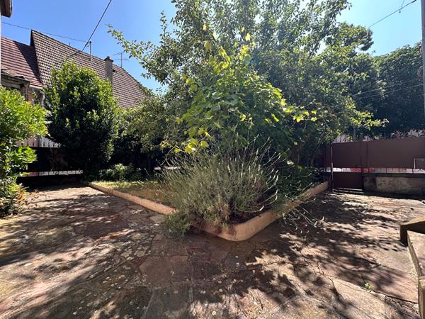 Maison - 7 pièces - 161 m²