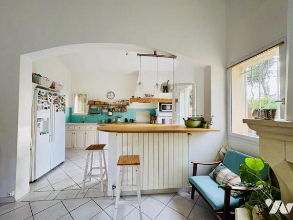 Maison individuelle de 110 m² à Solliès-Pont avec piscine et garage 