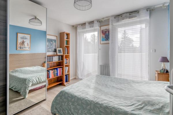 MERIGNAC- Limite BORDEAUX : Appt ou maison ? 3 ch, jardin