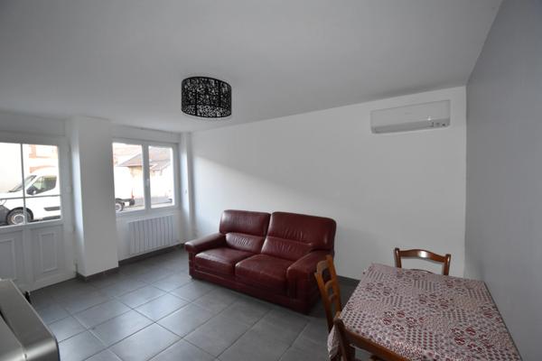 Immeuble à vendre SAINT YAN (71)