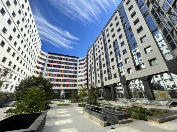 Bureaux à louer à Nanterre avec ERP et de nombreux services