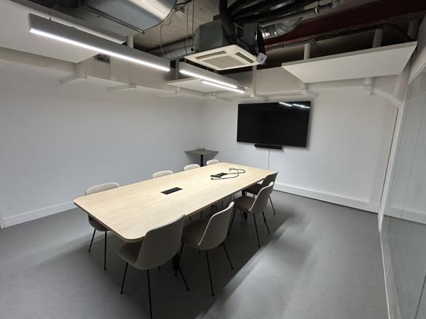 Bureaux à louer à Nanterre avec ERP et de nombreux services