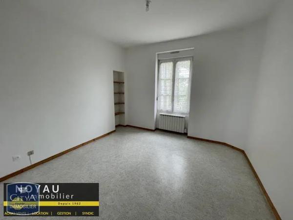 Appartement à louer 2 pièces 54.8m²