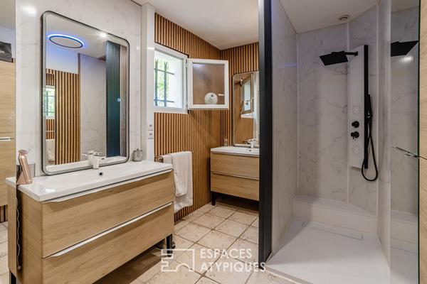 Villa moderne lumineuse avec terrasse dans un cadre paisible