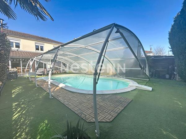 Maison à vendre Brive La Gaillarde - 132m2 - Quartier Ribot - 5 Chambres - Piscine couverte - Véranda - Carport