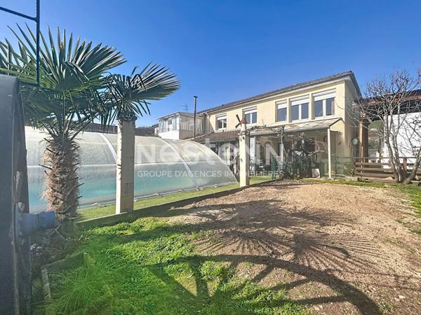 Maison à vendre Brive La Gaillarde - 132m2 - Quartier Ribot - 5 Chambres - Piscine couverte - Véranda - Carport