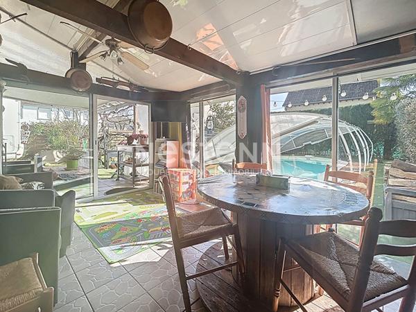 Maison à vendre Brive La Gaillarde - 132m2 - Quartier Ribot - 5 Chambres - Piscine couverte - Véranda - Carport