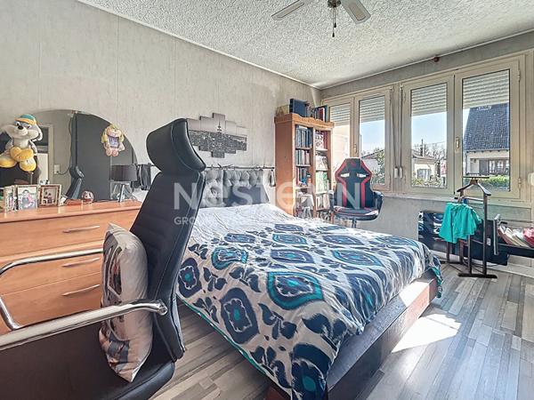 Maison à vendre Brive La Gaillarde - 132m2 - Quartier Ribot - 5 Chambres - Piscine couverte - Véranda - Carport