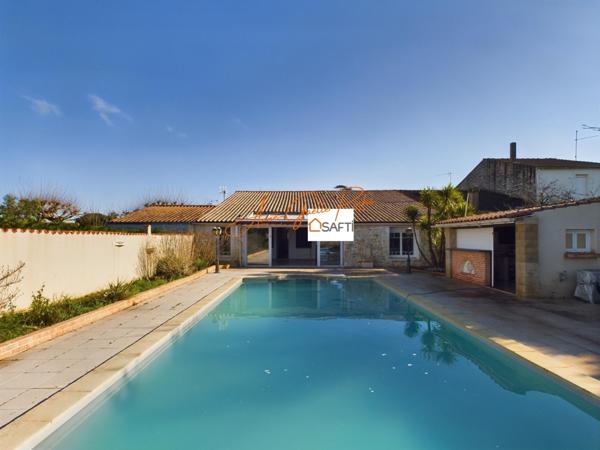 maison Spacieuse avec piscine, Parfaite pour la Famille ou les Vacances !"