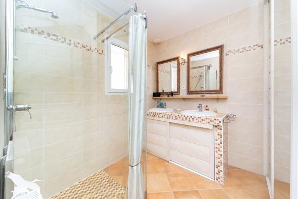 Maison à vendre |                                       Saint-André-de-Cubzac |                                        5 pièces  |  99 m²