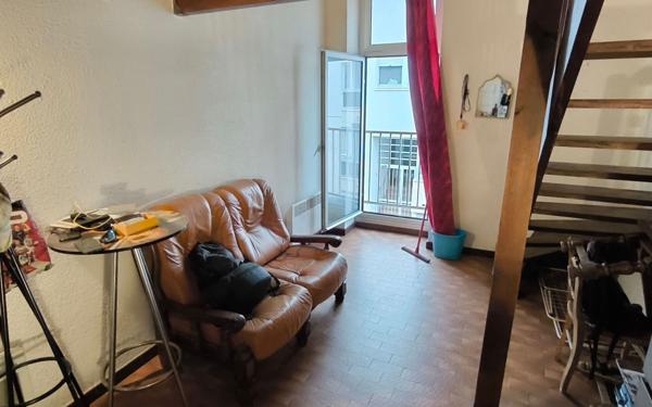 Appartement à vendre    2 pièces • 25 m2 Nîmes