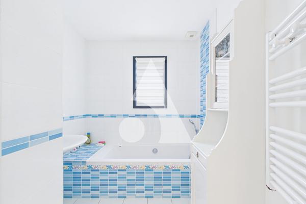 Maison 6 pièces 143 m2