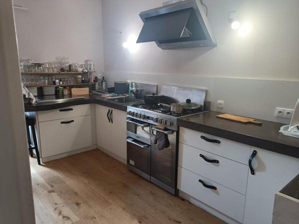 MAISON EN PIERRES  4 CHAMBRES JARDIN  DEPENDANCE DANS VILLAGE TOURISTIQUE