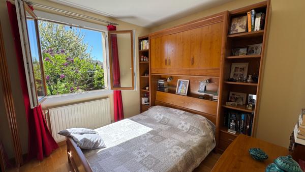 Maison 9 pièce(s) 176 m2