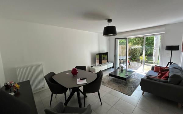 Appartement à vendre    3 pièces • 65,20 m2 Pessac