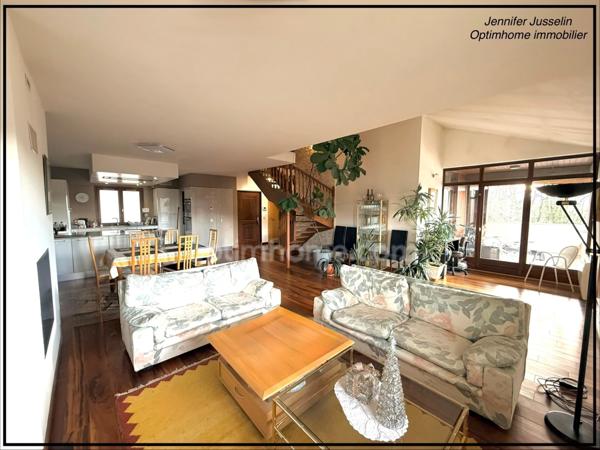 Appartement duplex 5 pièces PREVESSIN MOENS (01)